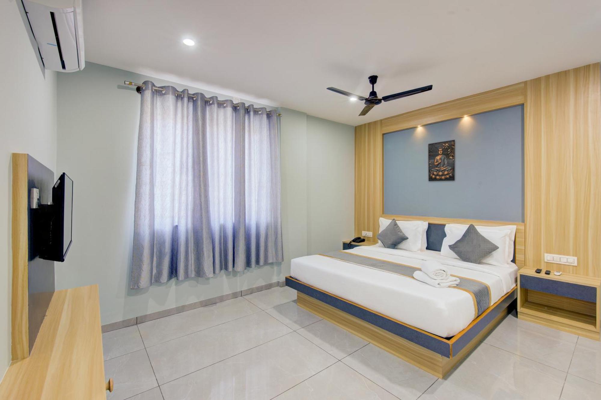 Hotel Park Lane Yelahanka Bangalore Buitenkant foto