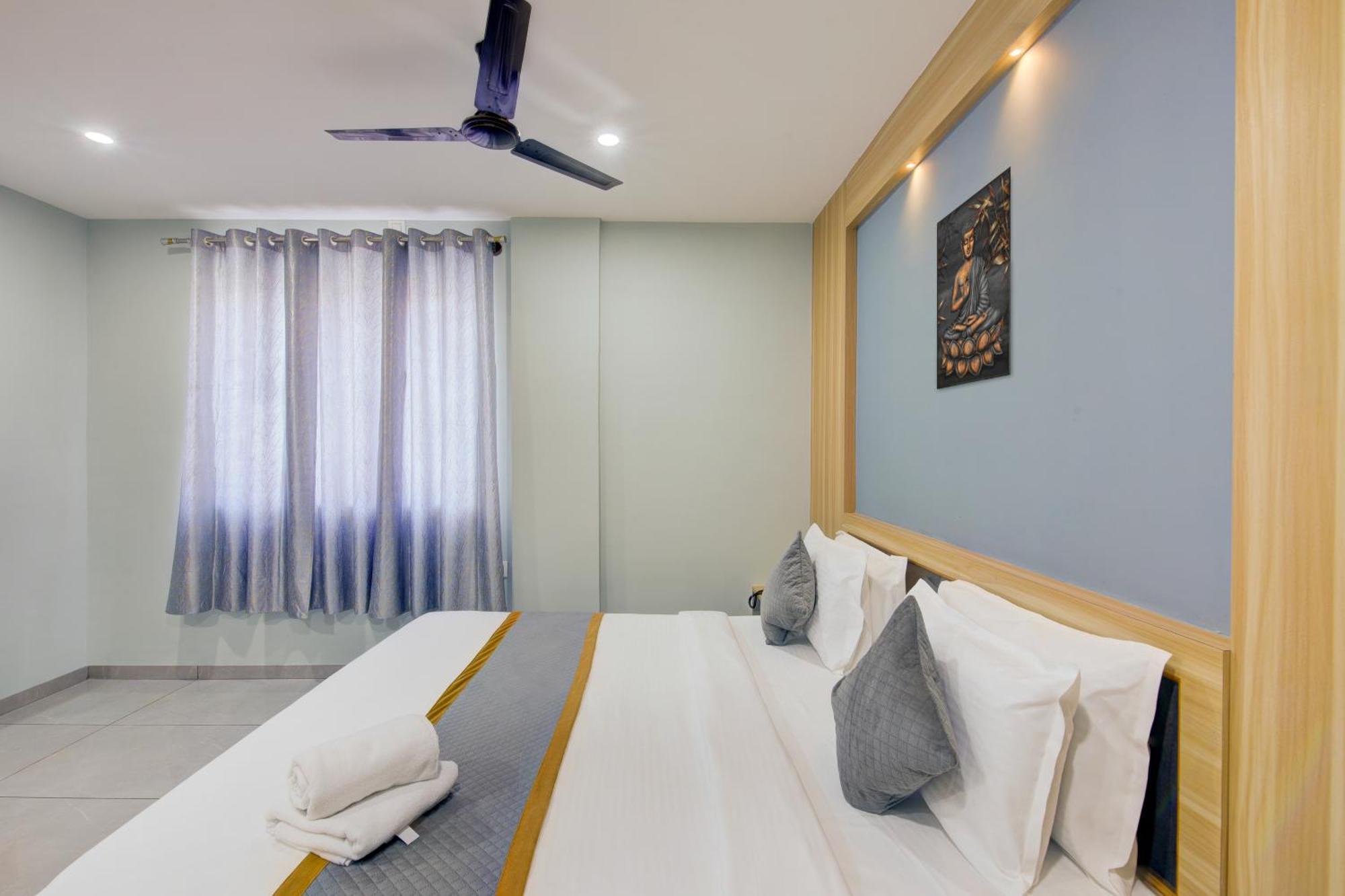 Hotel Park Lane Yelahanka Bangalore Buitenkant foto
