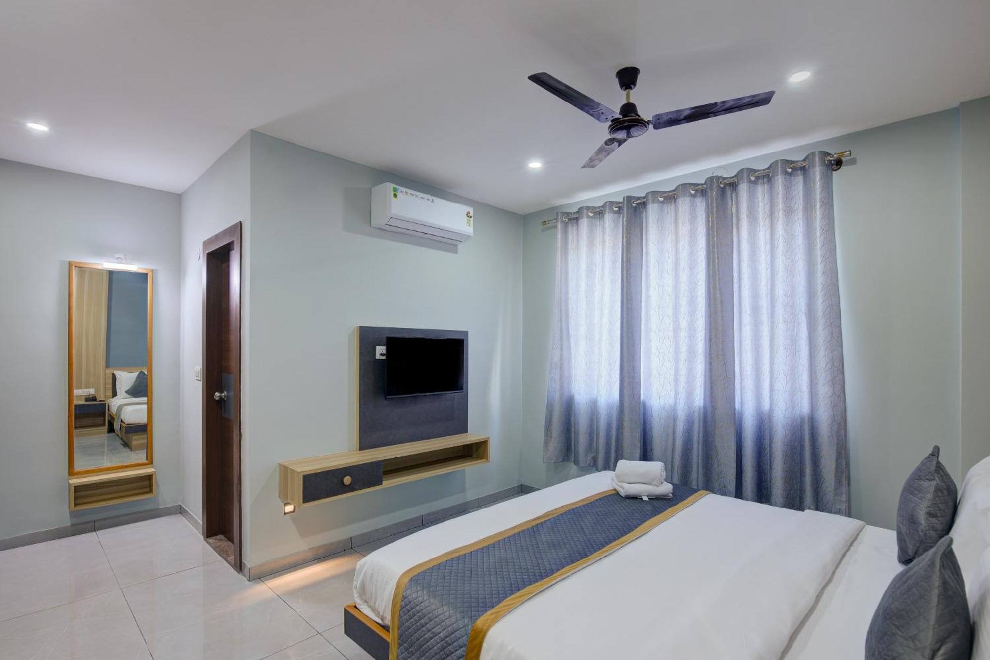 Hotel Park Lane Yelahanka Bangalore Buitenkant foto