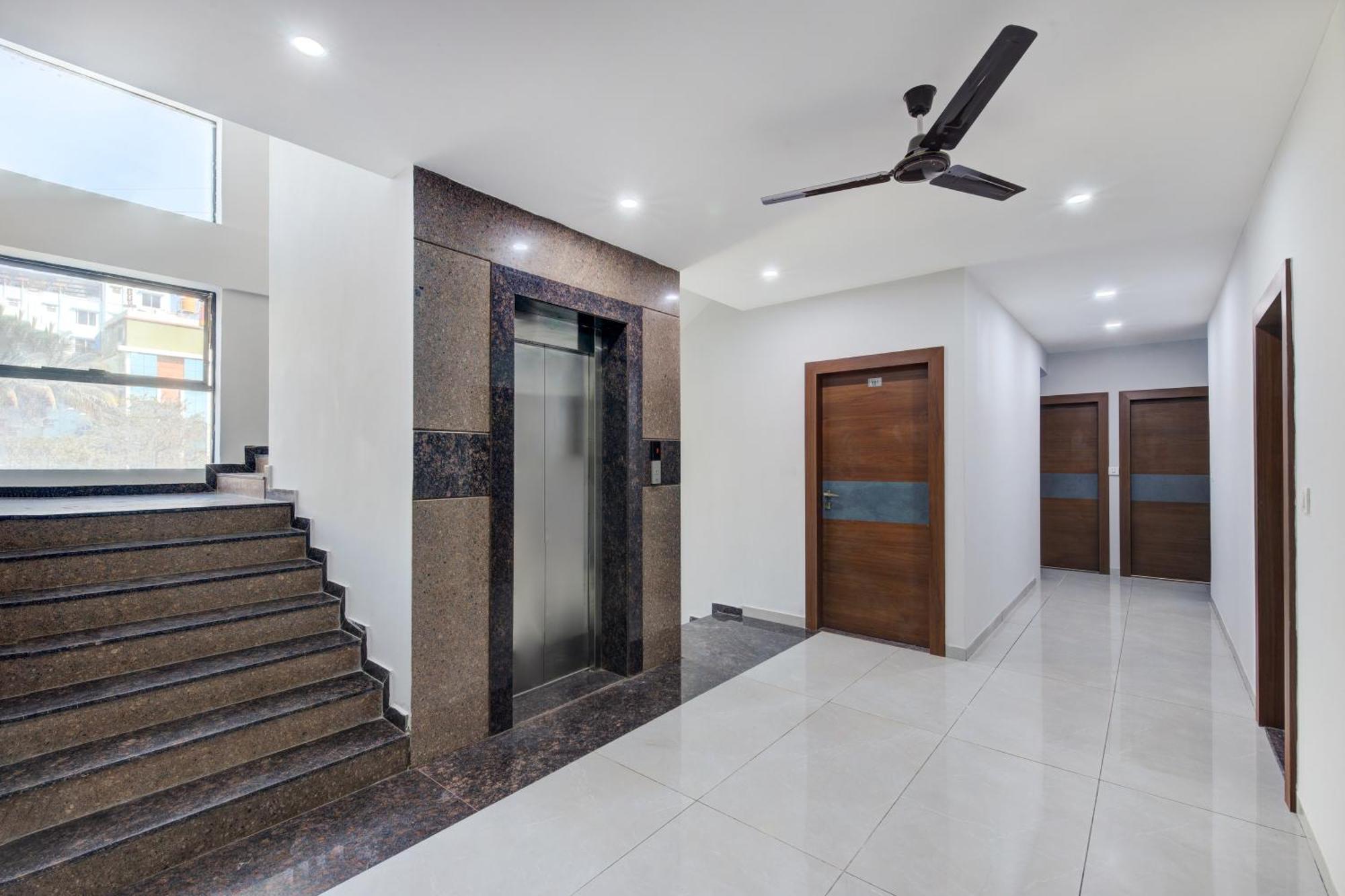 Hotel Park Lane Yelahanka Bangalore Buitenkant foto